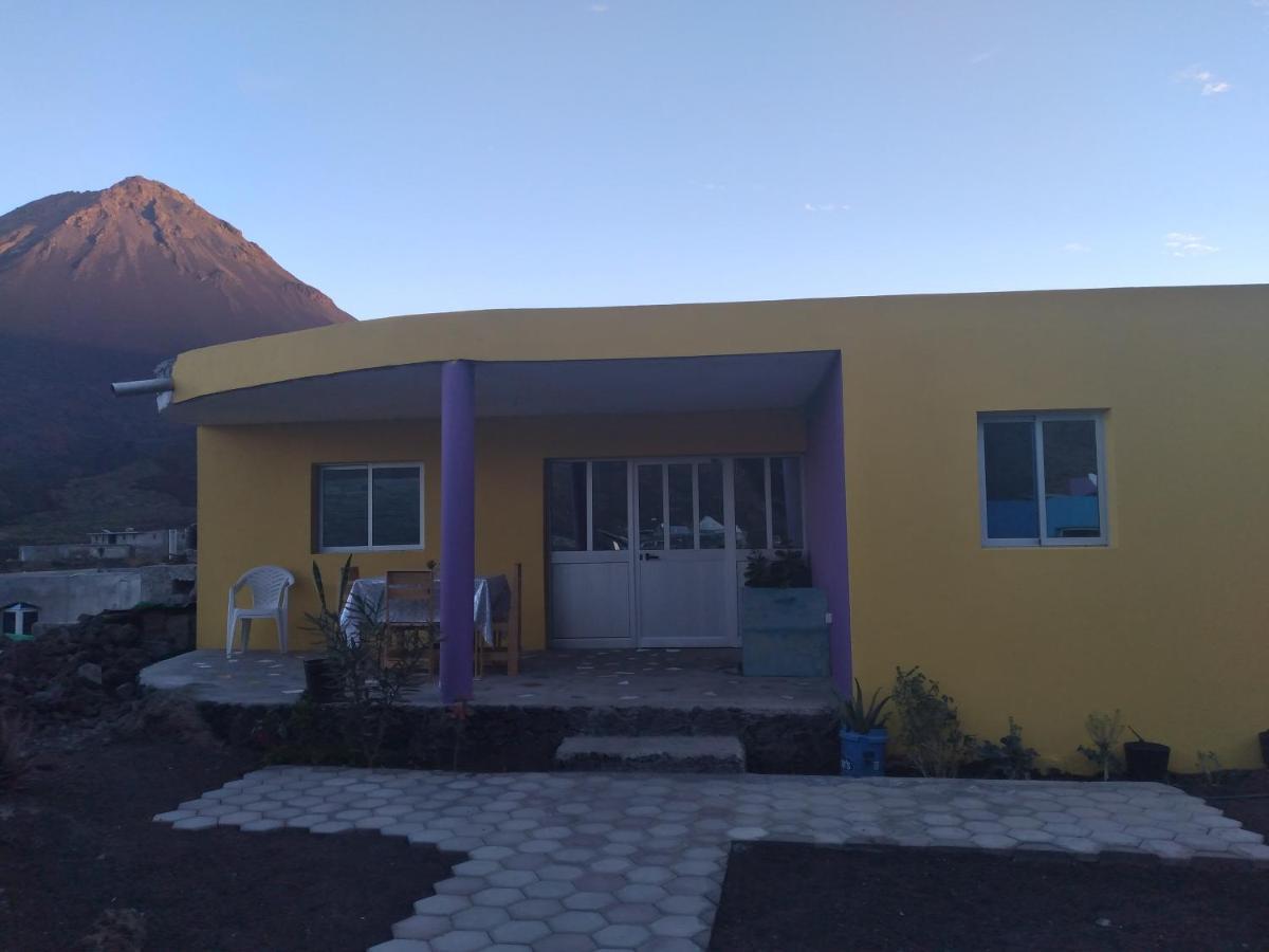 Ciza E Rose Bed & Breakfast Portela Exterior photo
